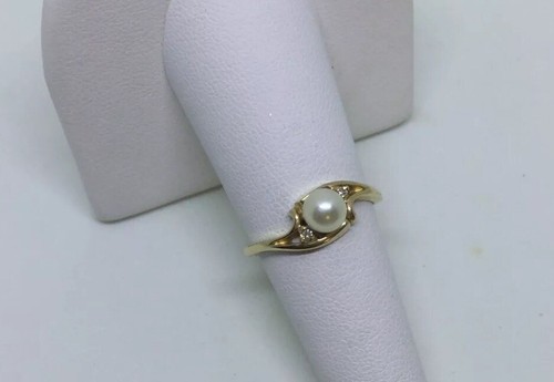 Pearl Diamond Ring 10 Karat Yellow Gold Size 6 1/2 White 5.4 Mm Pearl