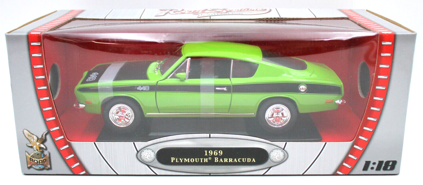 1969 Plymouth Barracuda 1/18シルバー　稀少品 1969 Plymouth Barracuda 1/18シルバー 稀少品
