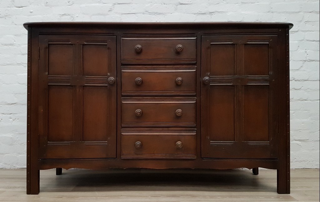 Ercol Sideboard (DELIVERY AVAILABLE FOR THIS ITEM OF FURNITURE) in