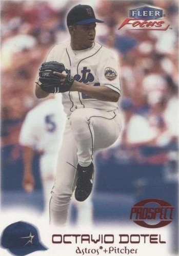 2000 Fleer Focus - Octavio Dotel #237R