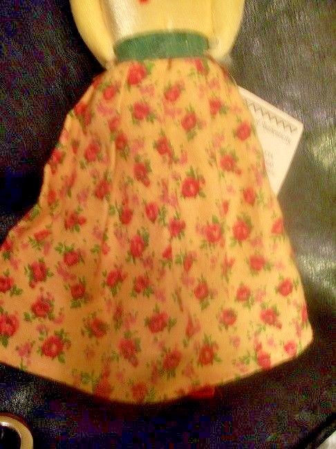 Navajo Doll ( handmade ) by Alta Silago with certicate of authenticity)