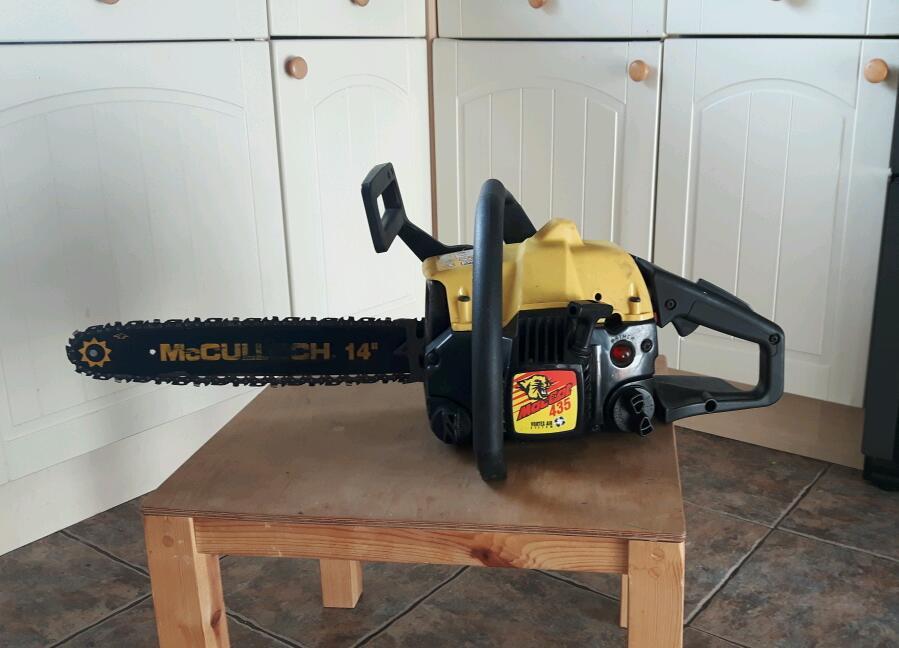14" Mcculloch mac cat 435 petrol chainsaw in Allerton Bywater, West