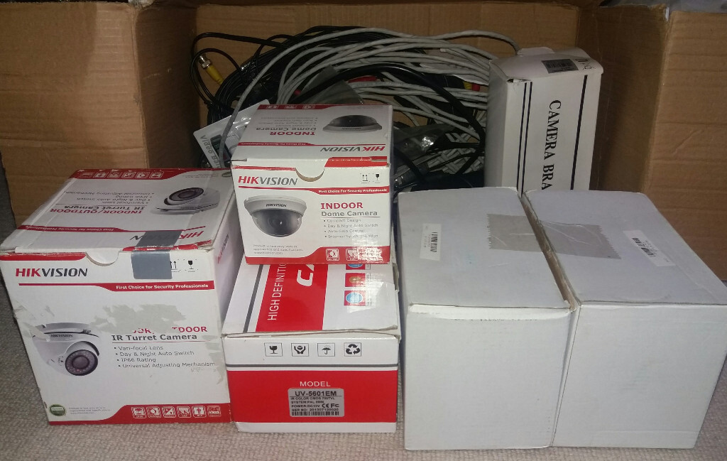 5x cctv cameras-Cables-Power supplies-Connectors | in Plymouth, Devon