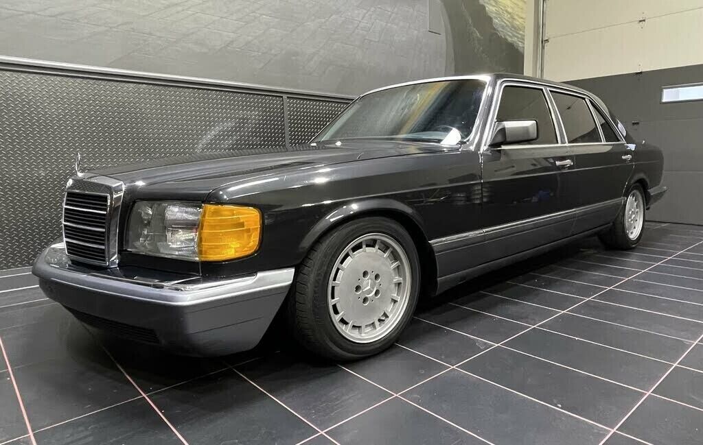 1990 Mercedes 560SEL, Black Pearl Metallic with Gray Leather, 121,200 Miles
