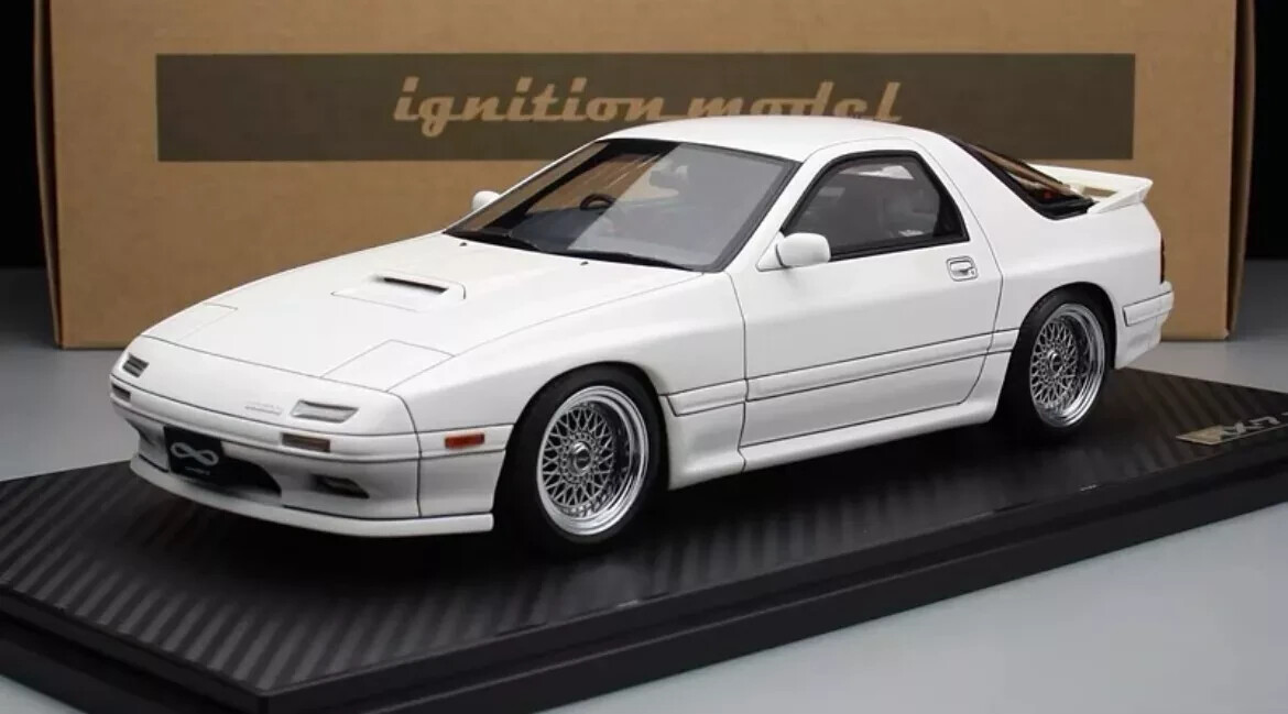 ignition model 1/18 Mazda RX-7 (FC3S) RE Amemiya Yellow