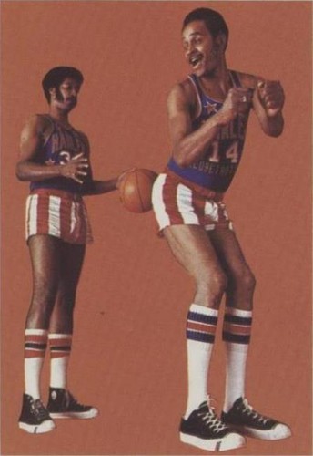 1971 Fleer Harlem Globetrotters - Frank Stephens/Bobby Joe Mason #42