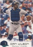 2000 Fleer Focus - Dan Wilson #171