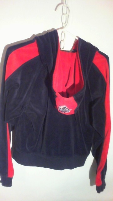 KID BOY/GIRL REEBOK ( PISTONS ) ZIP UP HOODED JACKET SIZE L/G/G