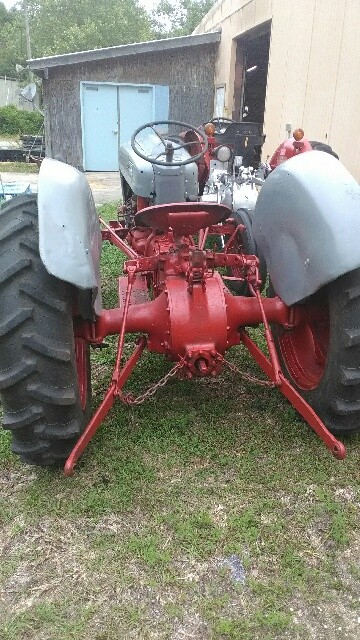 FORD 600 series TRACTOR