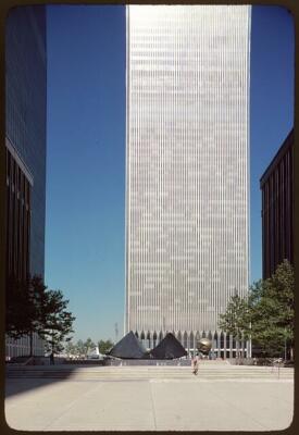 World Trade Center, New York, 1976, Single tower with Cloud