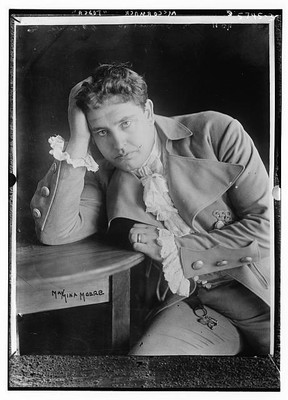McCormack,Tosca,performances,actors,costumes,clothing,men,Bain News Service