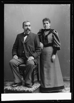 Photo:Flick,Hon. J.P. man,woman