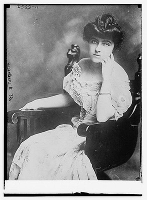 Photo:Mrs. B. Tarkington, 3/4 seated