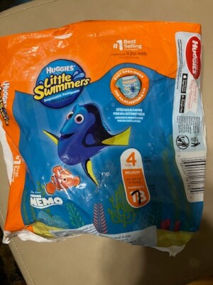 Huggies Little Swimmers Finding Nemo Disposable Swimpants Size 4 24-34 lb 7 Ct