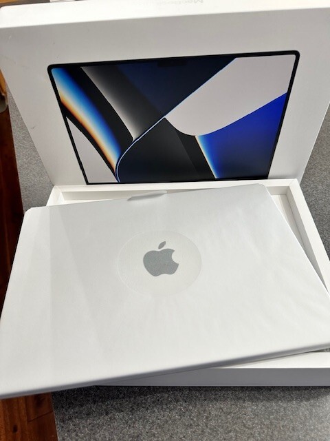 おまけ付き Apple MacBook Air M1 8GB 512GBシルバー Amazon.com: Late 2020 Apple MacBook Air with Apple M1 Chip