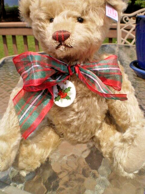 Steiff Bear AMELIA Limited Edition 2009 Christmas Musical Hu