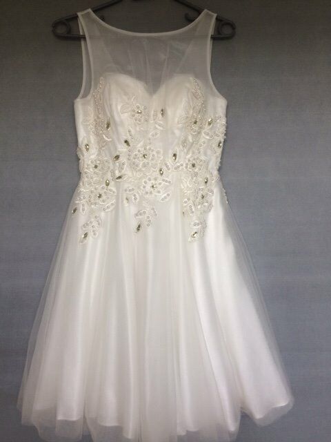 Brand New Wedding Dress Size 8 Skater Style In Crawley West