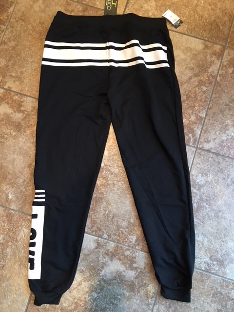 Coco-Limon-Designer Rue 21 Printed-Leg 