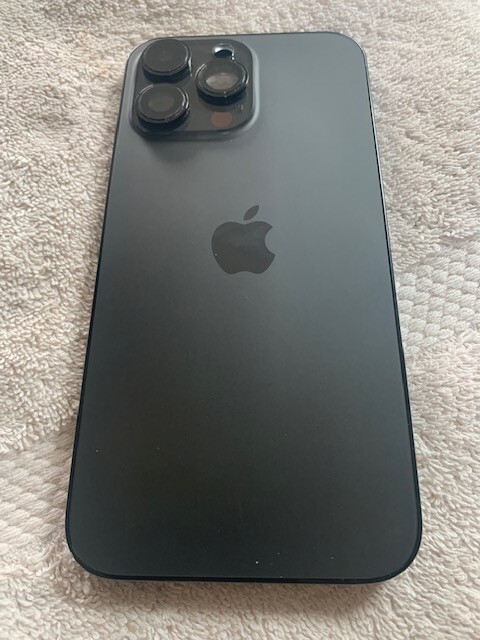 Apple iPhone 14Pro ブラック　背面傷有り Apple iPhone 14Pro ブラック背面傷有り