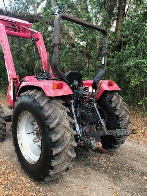 2010 Mahindra 8560 4x4 Tractor with loader Ready to work