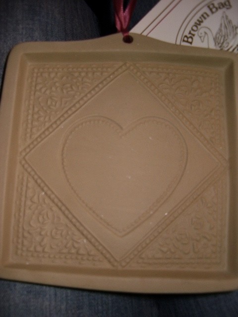 QUILT SQUARE HEART- Brown Bag Cookie Art Mold - 1988 Hill Design w Recipe Book