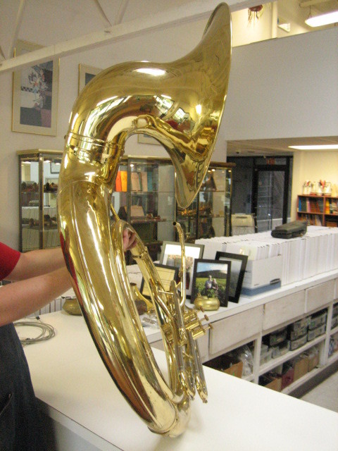 GOOD YAMAHA MODEL YSH-411 BRASS SOUSAPHONE, GOOD VALVES, NO DENTS!