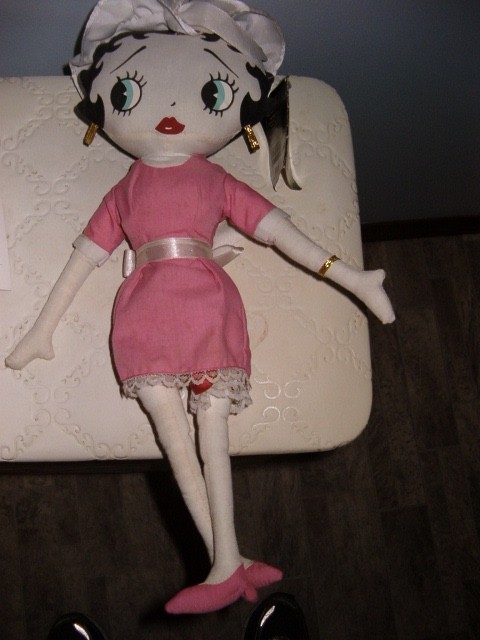 2004 EASTER BUNNY BETTY BOOP 16.5
