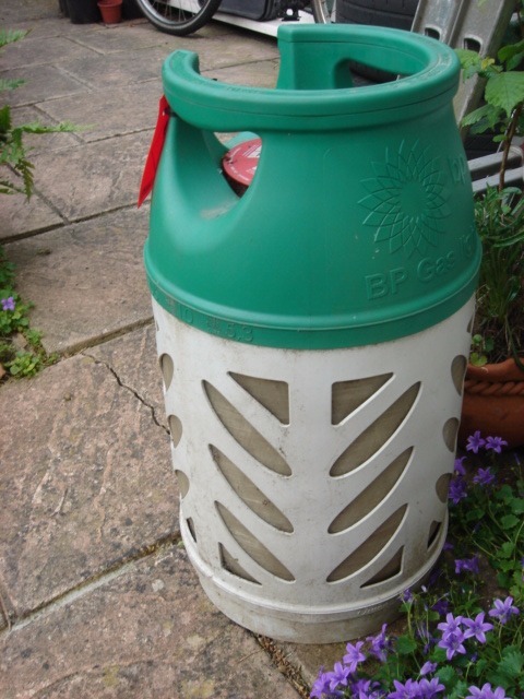 Lightweight BP Gas bottle for BBQ caravan Motorhome. also Calor gas