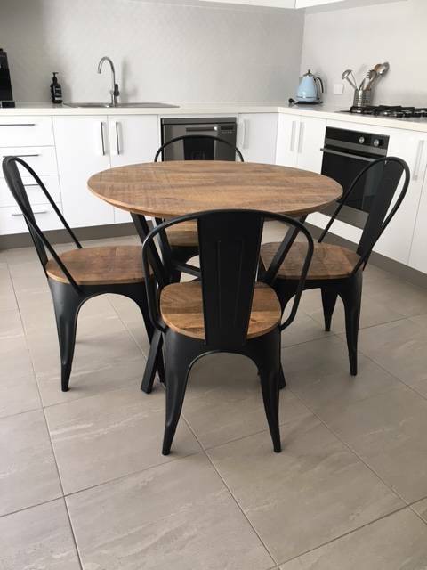 Fulham Round 95cm Dining Table with 4 chairs | Dining Tables | Gumtree