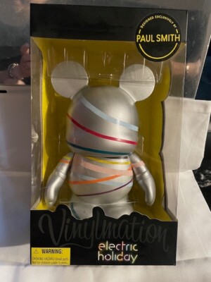 Barneys Paul Smith 9'' Disney Vinylmation Electric Holiday Figure Edition of 200