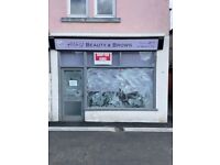 Commerical property /shop/ for rent/lease/ busy main Street Plean, Stirling 