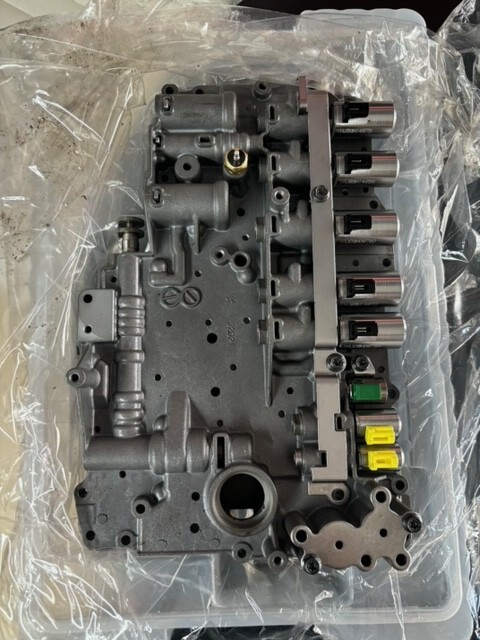 Isuzu NRR GM Valve Body for Aisin Transmission 8-97533528-0