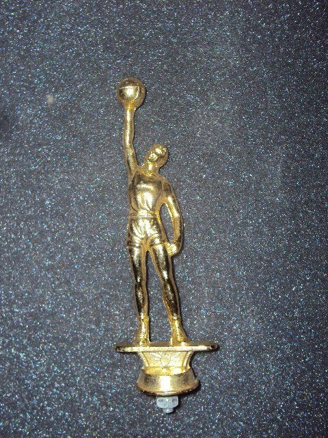 Vintage Gold Metal Basket Ball Man Player Shooting a lay up Trophy Topper 6