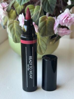 READY TO WEAR Lip Stylist Lip Stain Lip Liner ROYAL RED Net Wt 3 mL / 0.10 fl oz