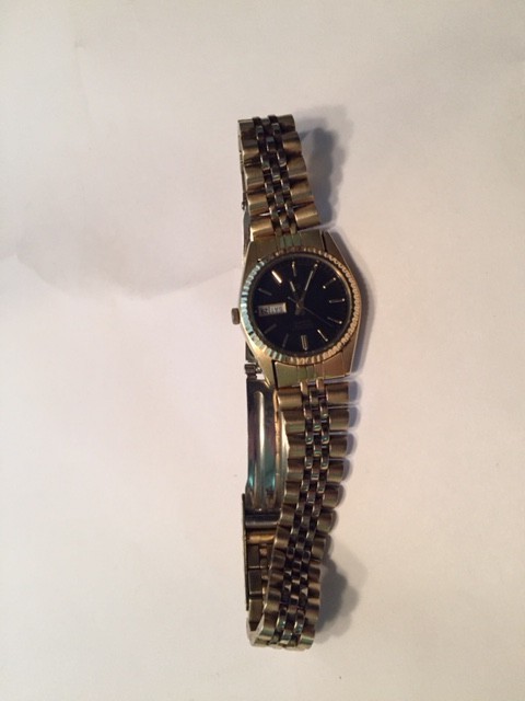 Montre Femme SEIKO Vintage 3E23-A69 Cadran Noir Acier Doré - Années 80, Analogique Avec Date