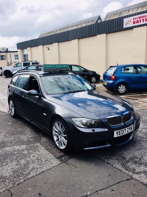 Автомобиль bmw 335