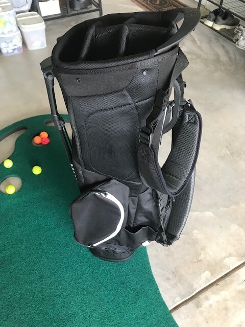 PING Hoofer Lite 8 Slot Black Stand / Carry Golf Bag (New) with tag still on bag