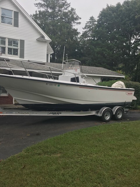 1997 BOSTON WHALER OUTRAGE 24' w/225 HP Evinrude and Load Rite Trailer
