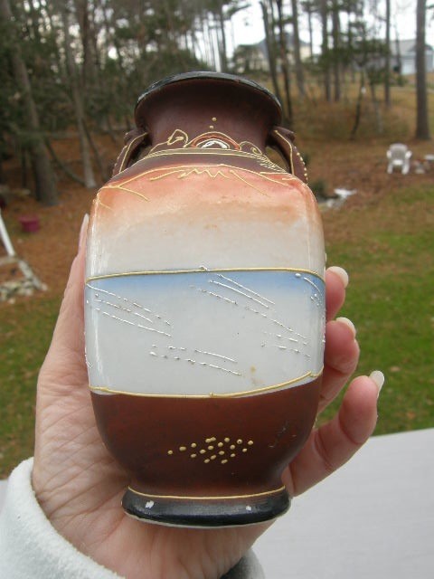 Vintage Japanese Satsuma Moriage Handled Vase 5