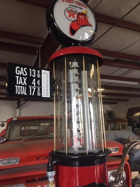 Visible Gas PumpBoyle-Dayton 1926 Restored to museum quality with glass cylinder
