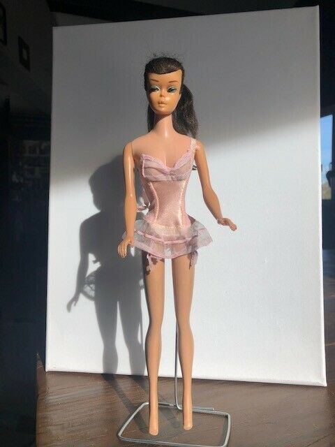 Vetement barbie vintage under fashions #1655 année 1966-196