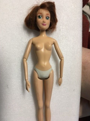 DISNEY STORE TANGLED Rapunzel SHORT HAIR DOLL H268 9564 9 12233 NO CLOTHES ACCES