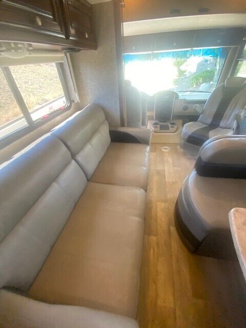 Owner 2018 Thor Motor Coach Outlaw for sale!