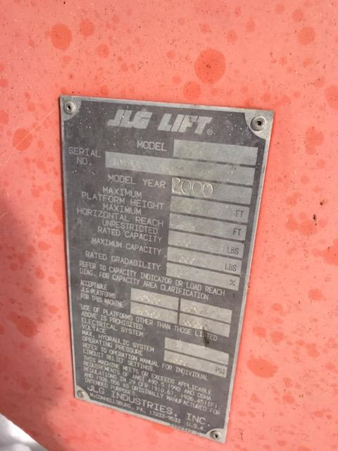 JLG man lift 601s  60ft boom lift     /  yr.2000 /   5400 hr.