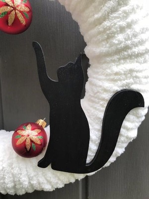CAT CHRISTMAS WREATH BLACK CAT CHRISTMAS WREATH WHITE AND BLACK CHRISTMAS WREATH