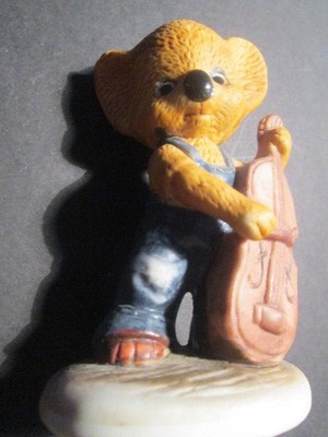 Resin Mouse figurine with Cello 3 1/2