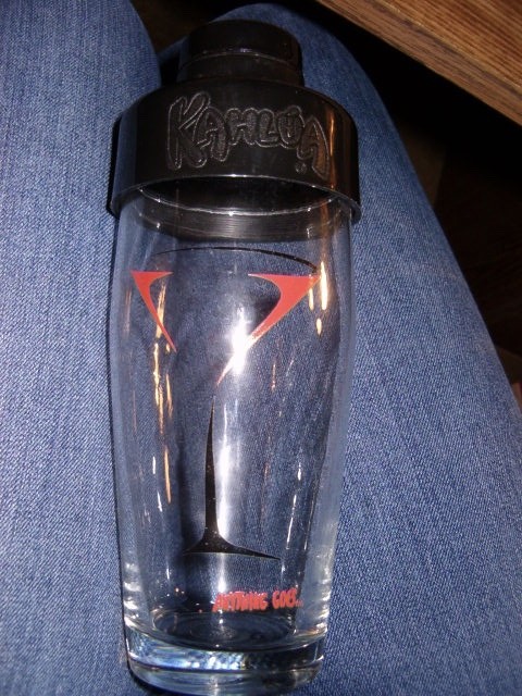 Kahula vintage glass Shake, Anything Goes Alcoholic Drink Maker Ice Shaker