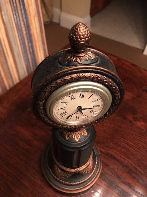 Decorative clock
