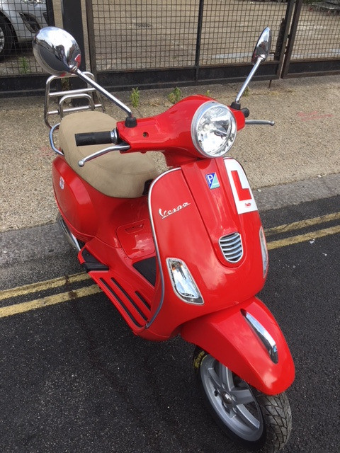 2014 3V Piaggio Vespa LX 125 lx125 in Dragon Red great condition | in ...