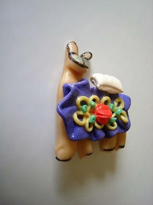 Small Colorful Artisan Alpaca Llama Pin Brooch 1 x 1 3/8 In.